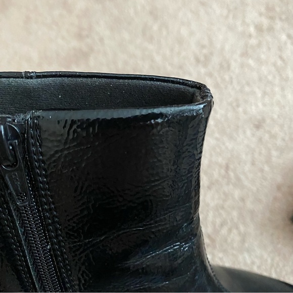 Clarks Chantelle Stone Patent Boots Black Ankle Booties Size 7.5 - Picture 7 of 11